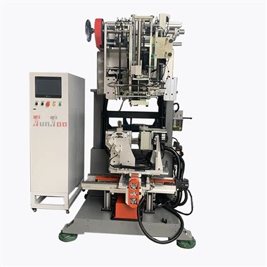 Täisautomaatne tufting- ja trimmimismasin